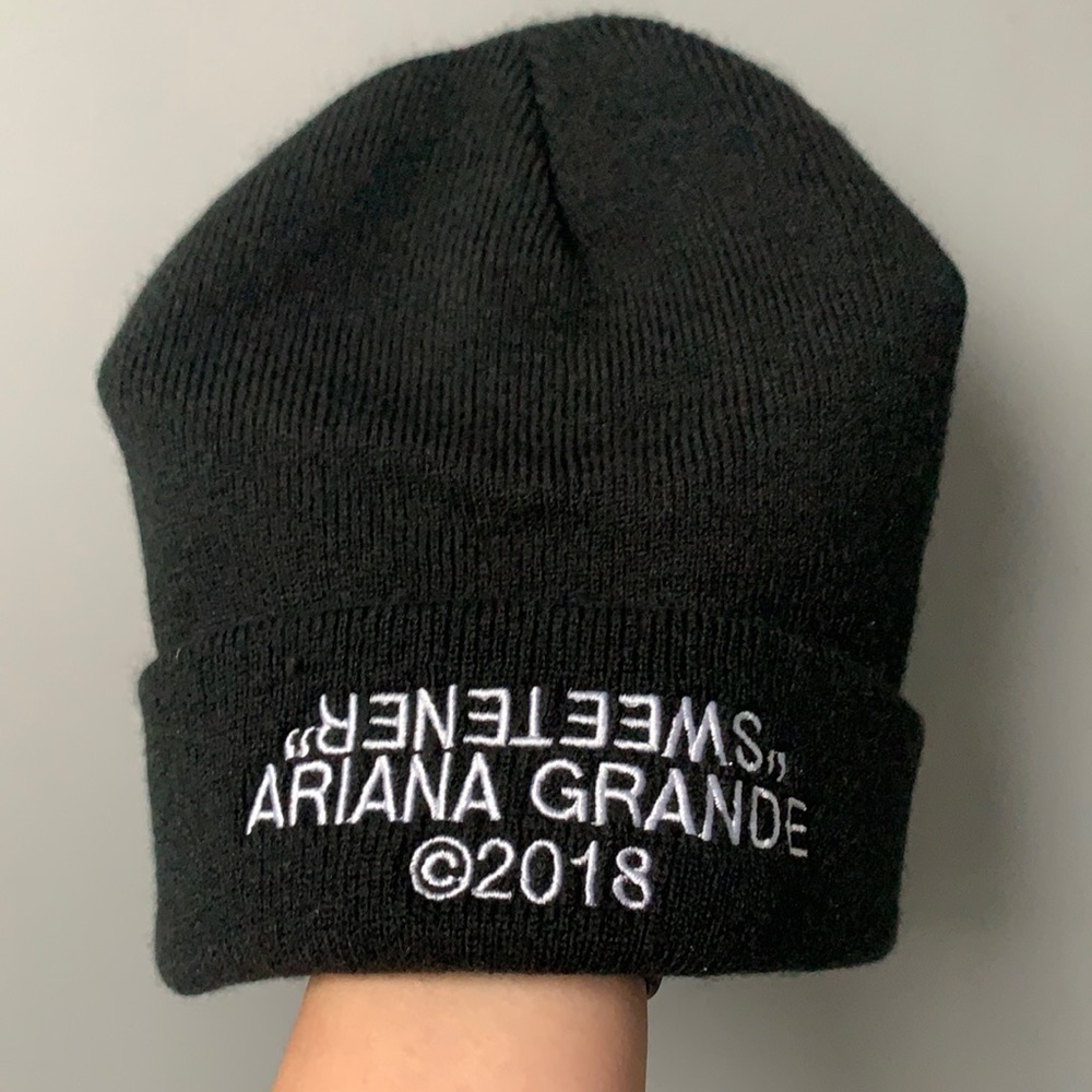 Ariana grande sweetener album hat